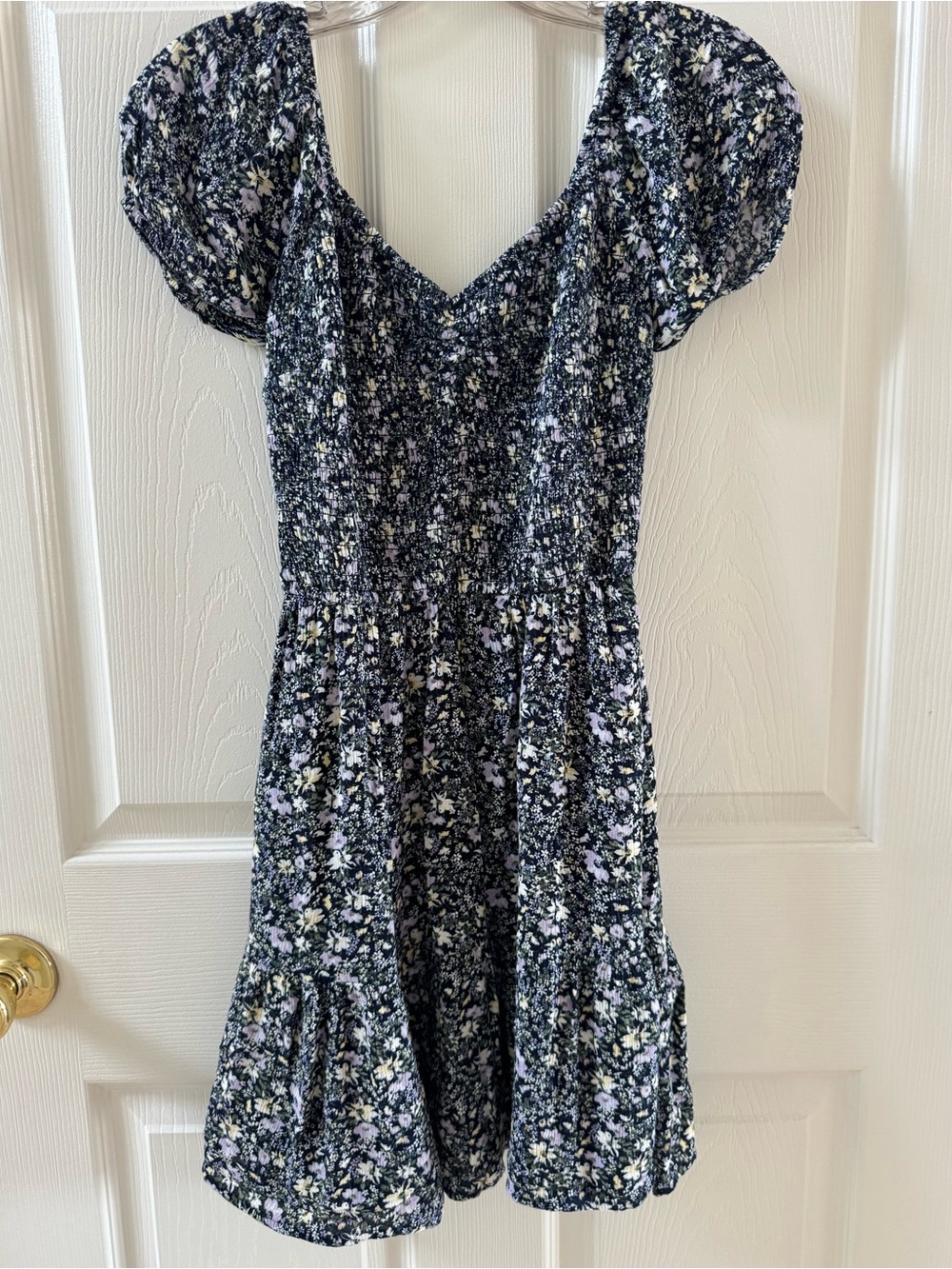 Hollister Floral Puff-Sleeve Smocked Dress - xs